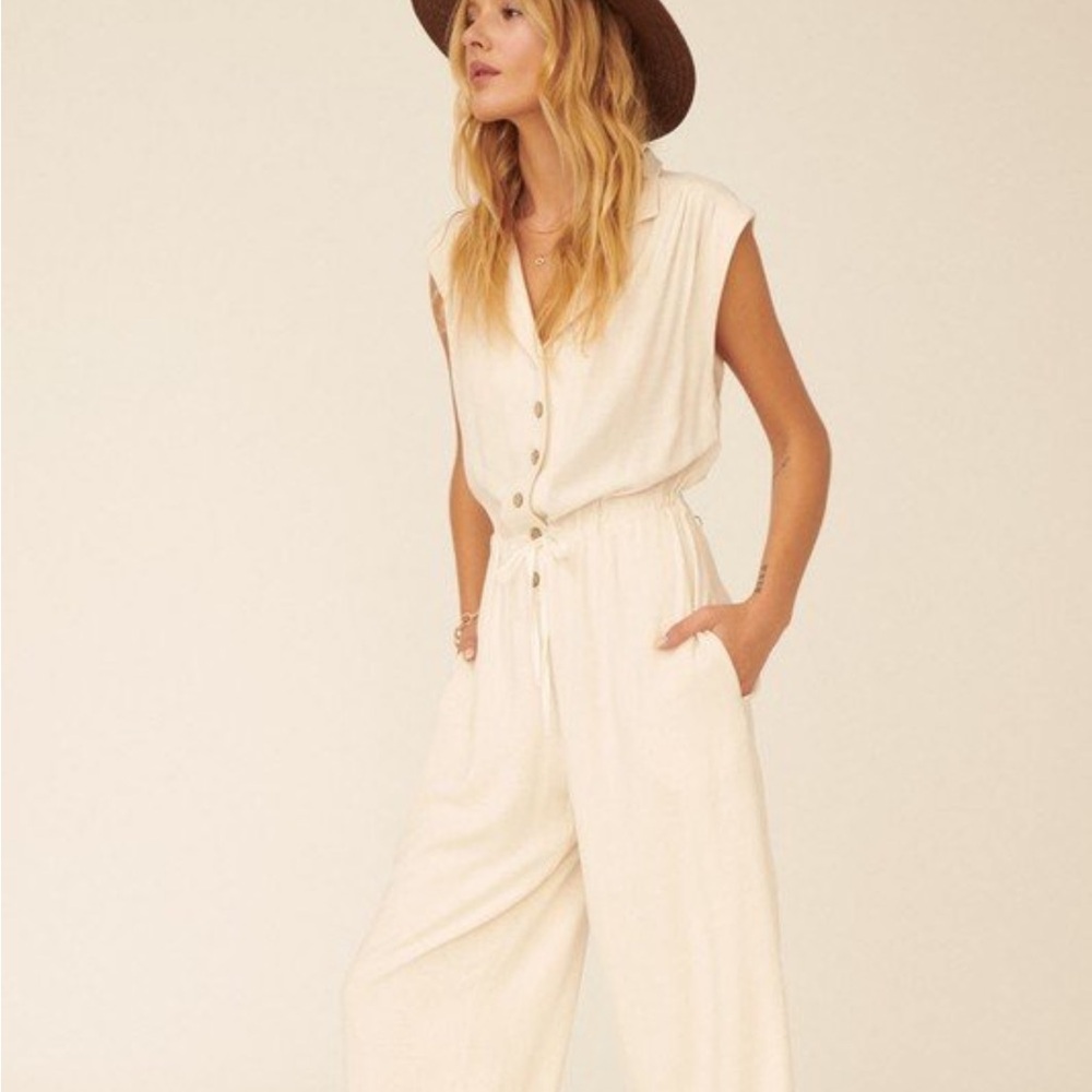 Promesa Cream Sleeveless Jumpsuit